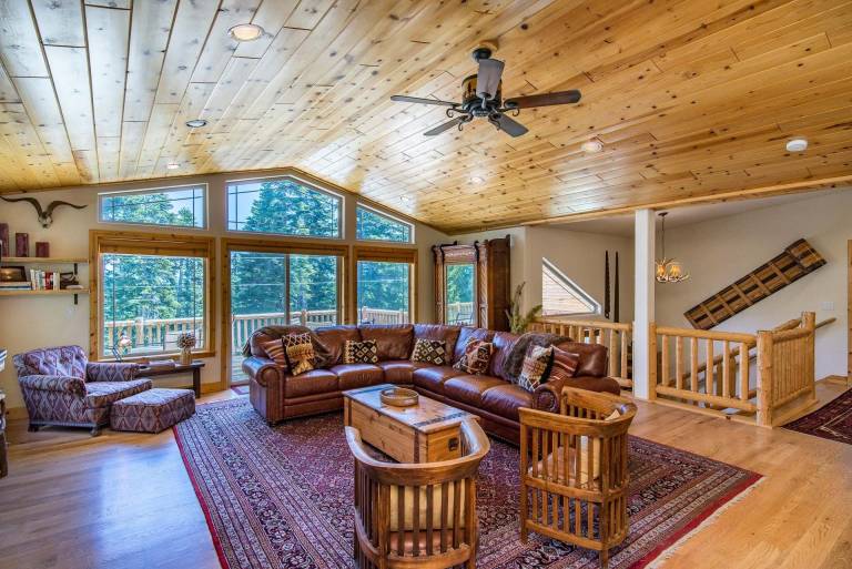 House  Tahoe City