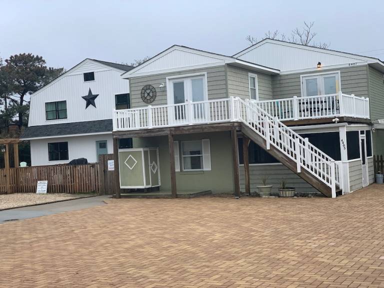 House Chic's Beach