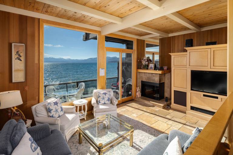 Condo Dollar Point